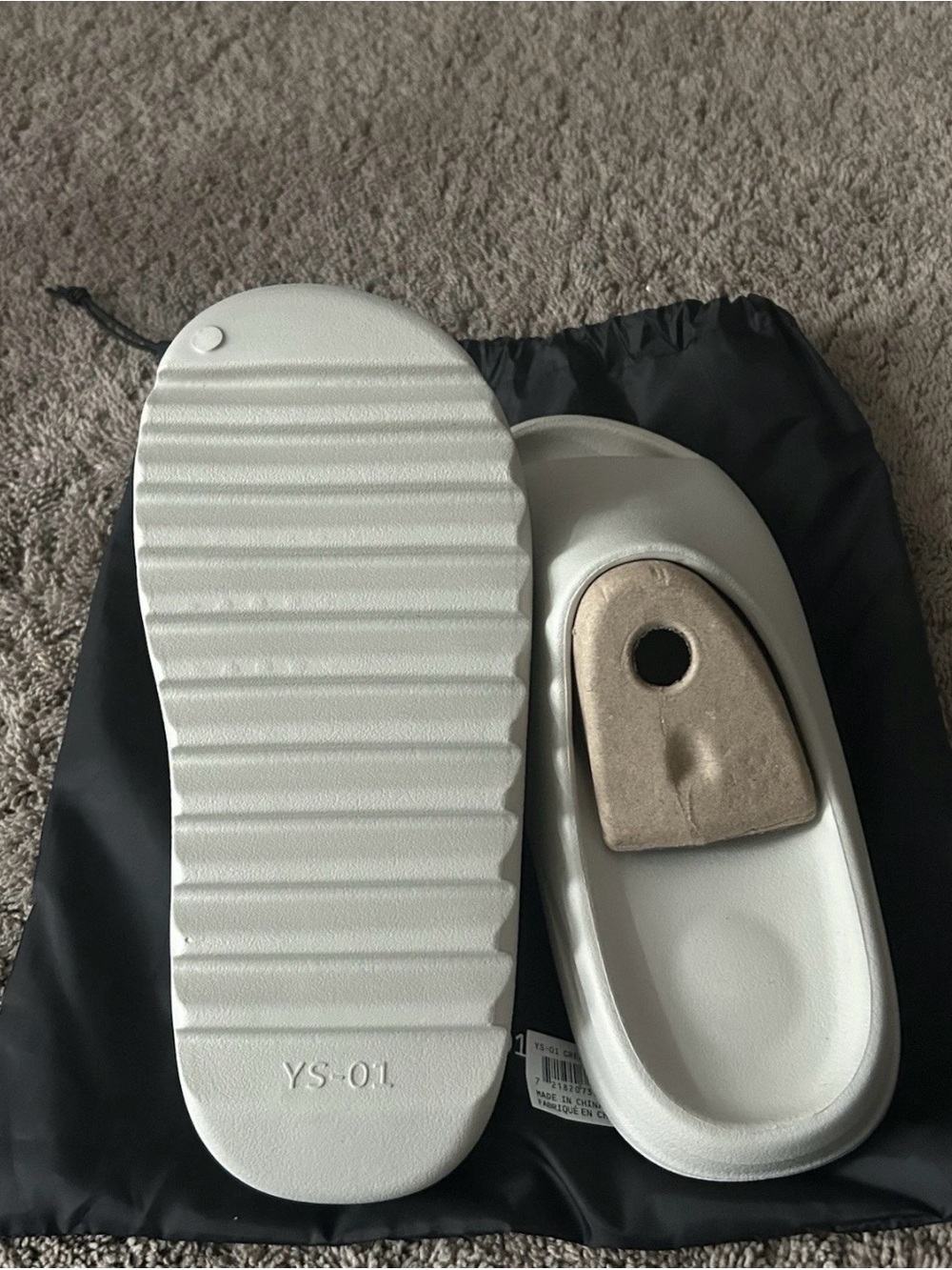 Yeezy Slide Cream/Off-White - Picture 4 of 4